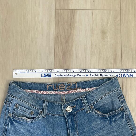 Rue 21 Y2K Denim Jeans 3/4 Medium Wash Bootcut Embroidered Design - Picture 6 of 12
